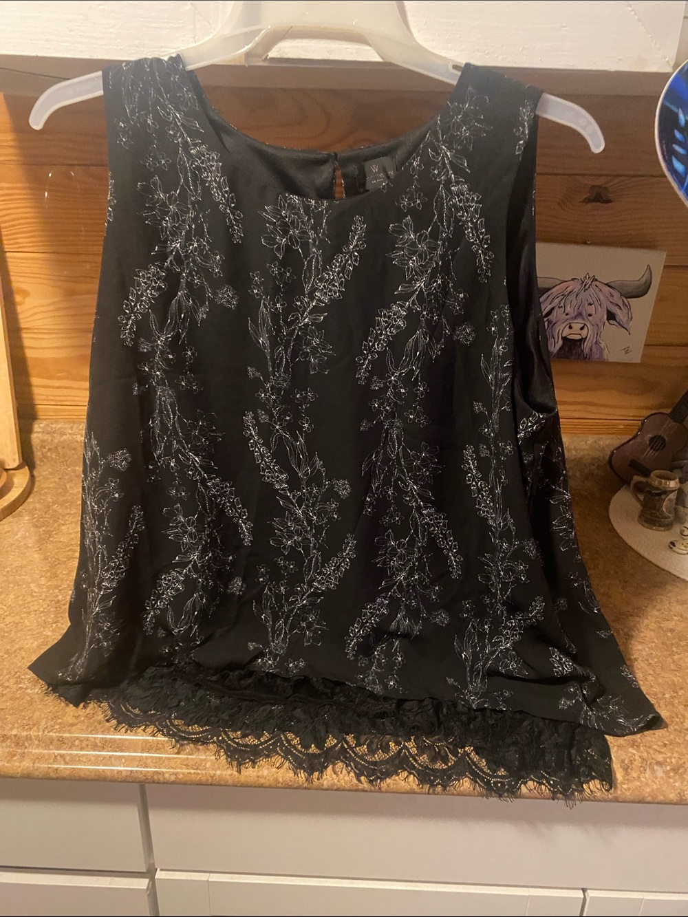 Worthington Black Sleeveless Floral Embroidered Blouse
